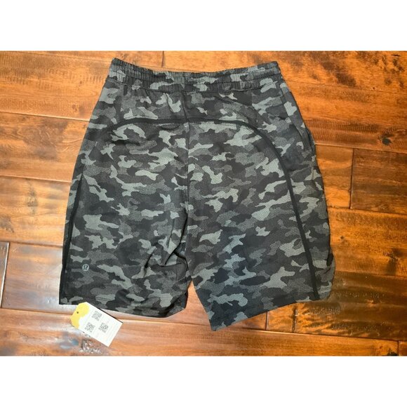 Lululemon Pace Breaker 5" Short Gray Black Camo Athletic Size Small - Picture 4 of 4